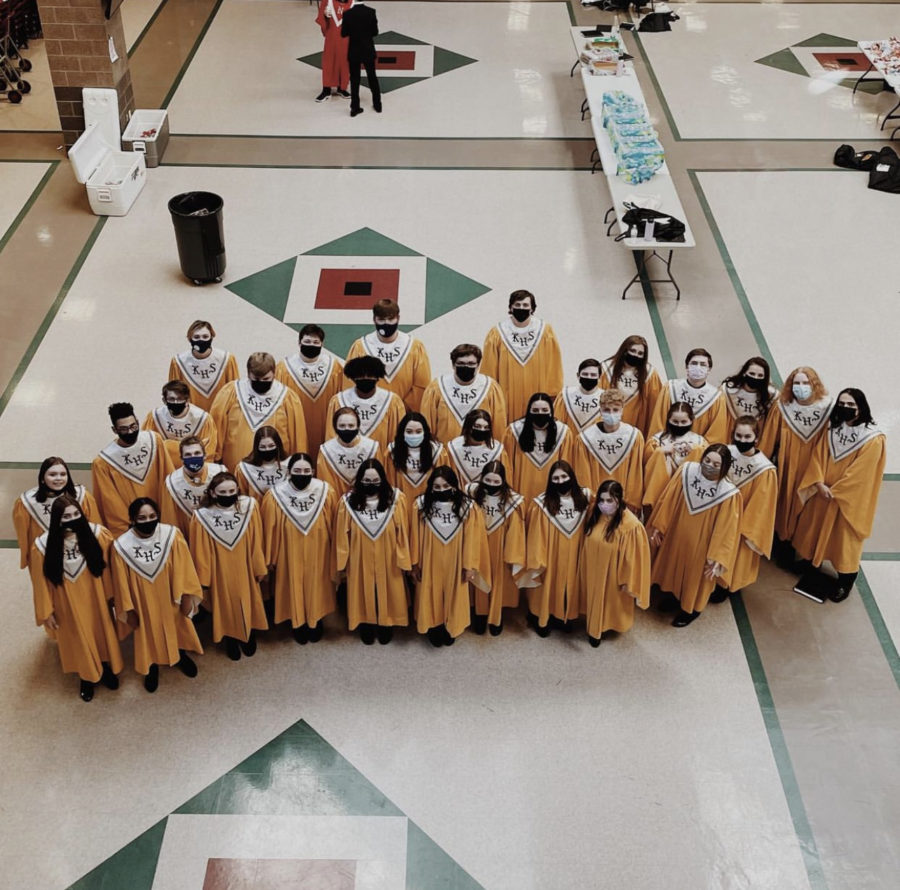 The choir at districts.