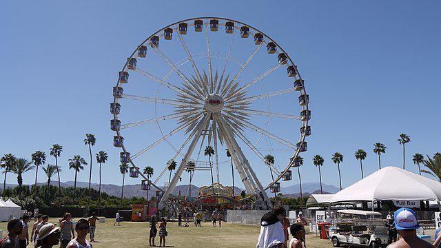 Coachella_(7191230966)