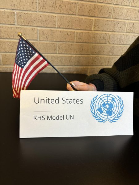 Model UN would be a good 
addition to the variety of activities offered 
at our school, and would allow students to 
represent different countries at Model UN 
conferences.
